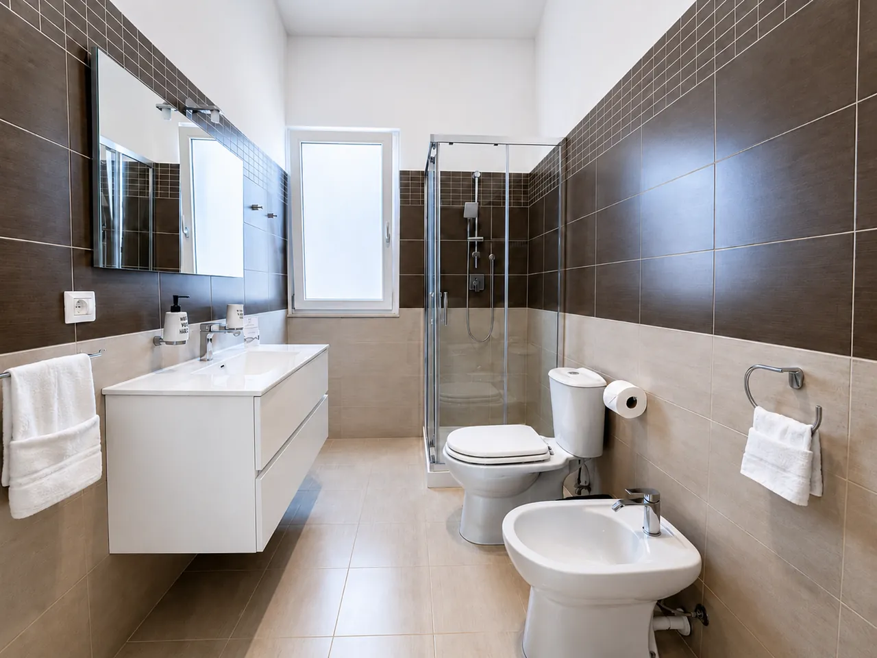 Bagno con doccia